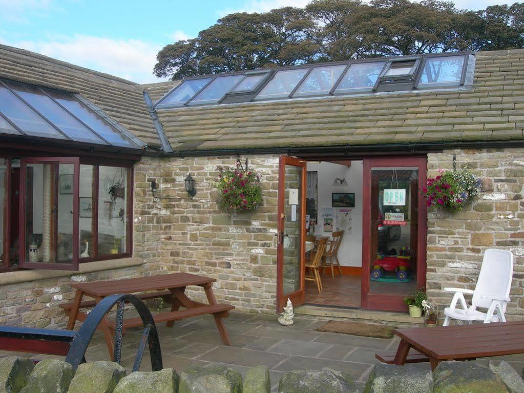 Common Barn Farm B & B Macclesfield Bagian luar foto